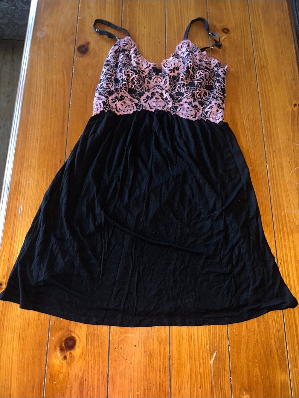Lace-Trim Black & Pink Chemise Nightdress